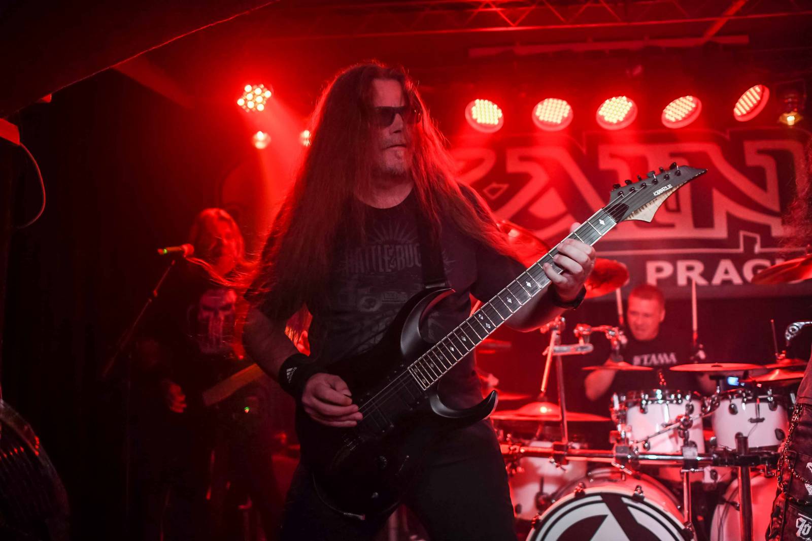 Kain je mrtev. Poslední koncert žižkovského 