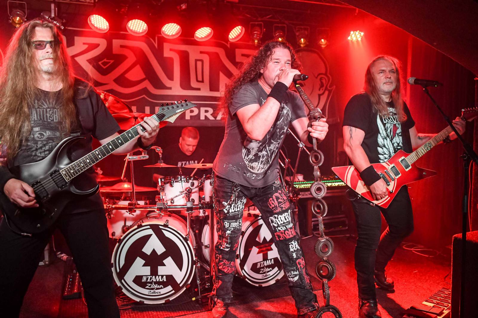 Kain je mrtev. Poslední koncert žižkovského 