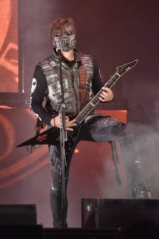 Dymytry a Traktor přivezli Monster Meeting do Výravy. Akci přerušila monstrózní bouře