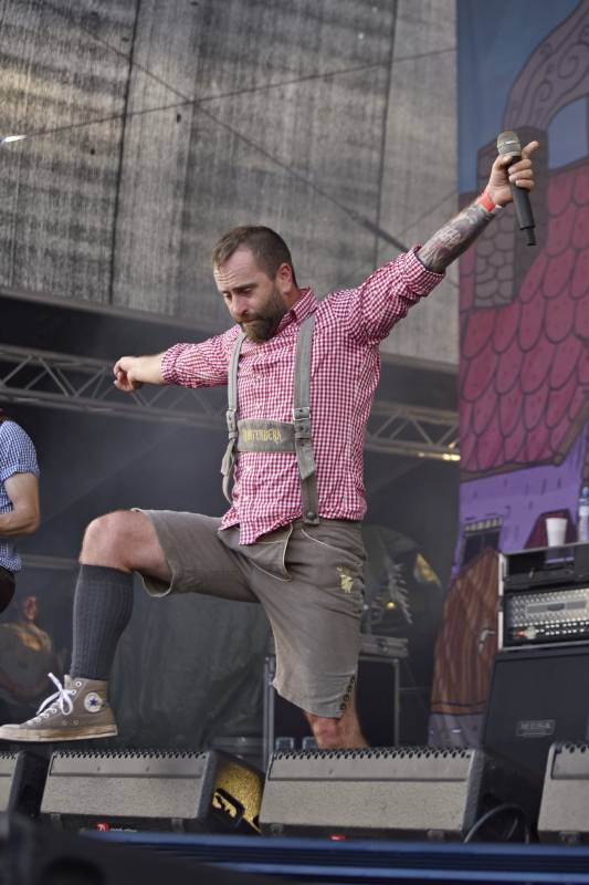 Dymytry a Traktor přivezli Monster Meeting do Výravy. Akci přerušila monstrózní bouře