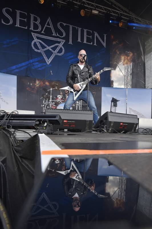 Dymytry a Traktor přivezli Monster Meeting do Výravy. Akci přerušila monstrózní bouře