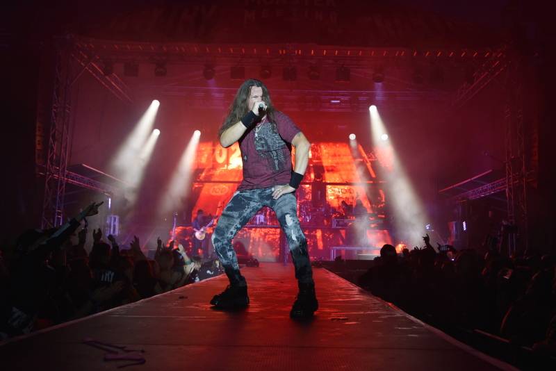 Dymytry a Traktor přivezli Monster Meeting do Výravy. Akci přerušila monstrózní bouře