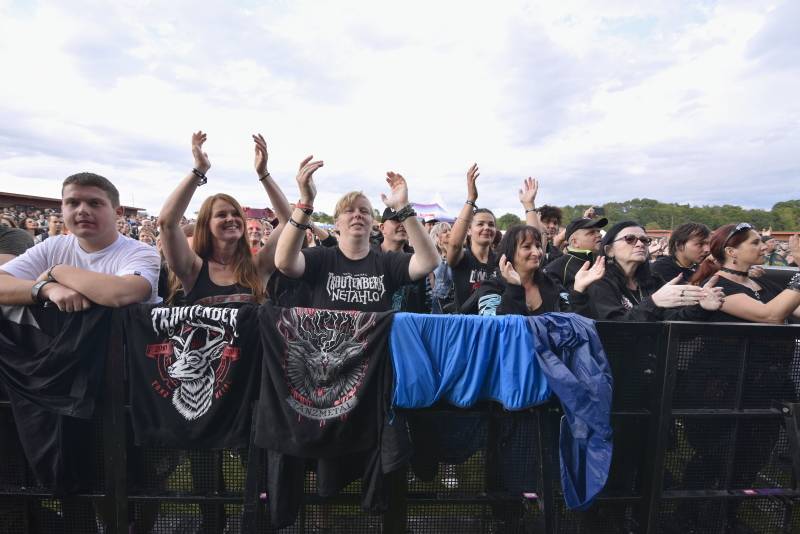 Dymytry a Traktor přivezli Monster Meeting do Výravy. Akci přerušila monstrózní bouře