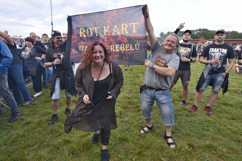 Dymytry a Traktor přivezli Monster Meeting do Výravy. Akci přerušila monstrózní bouře