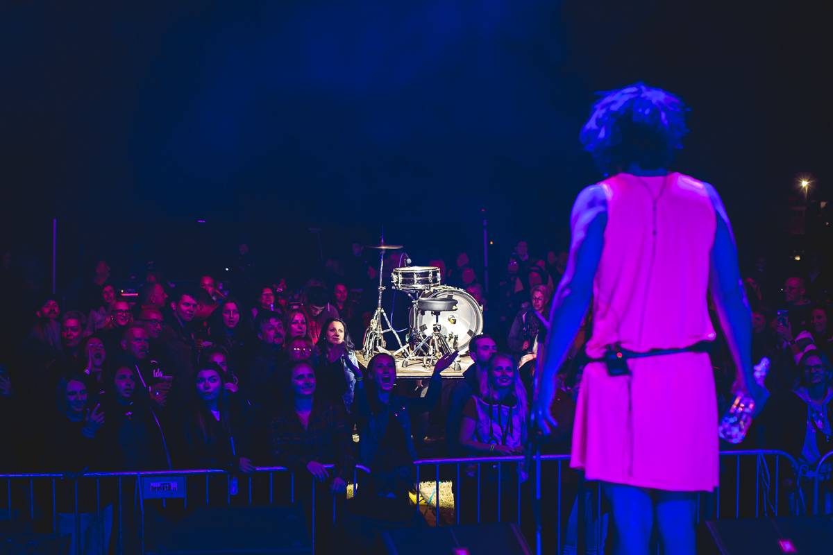 Pohoda na Osecké pohodě. V pátek zahráli Anna K., UDG a Akrobat 