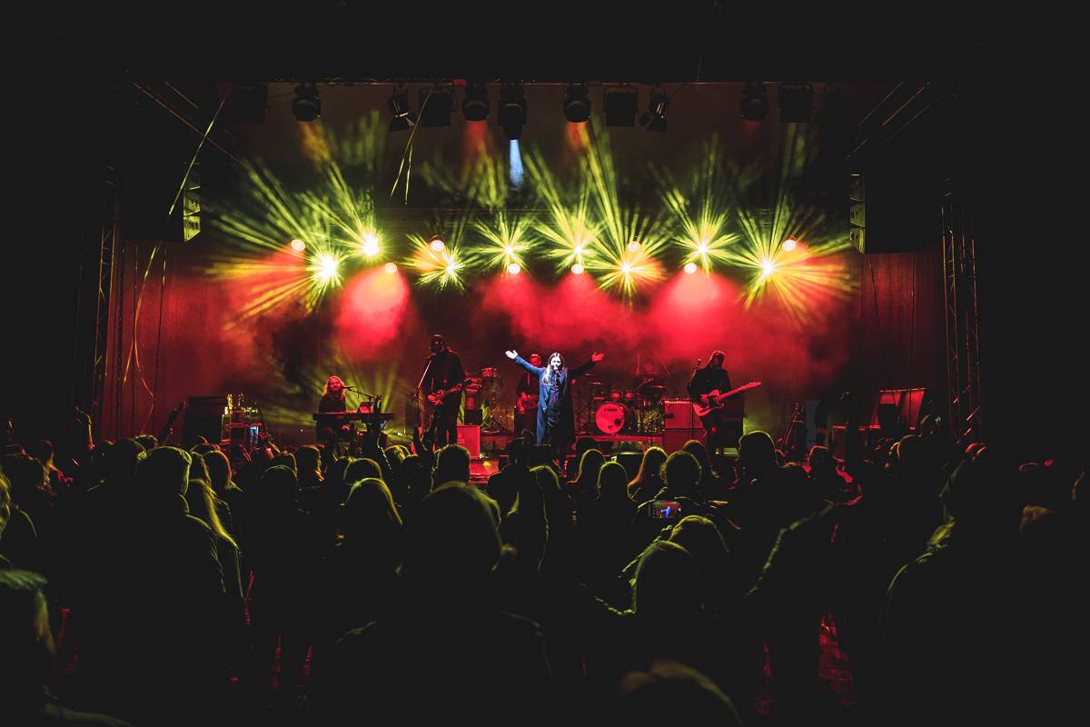 Pohoda na Osecké pohodě. V pátek zahráli Anna K., UDG a Akrobat 