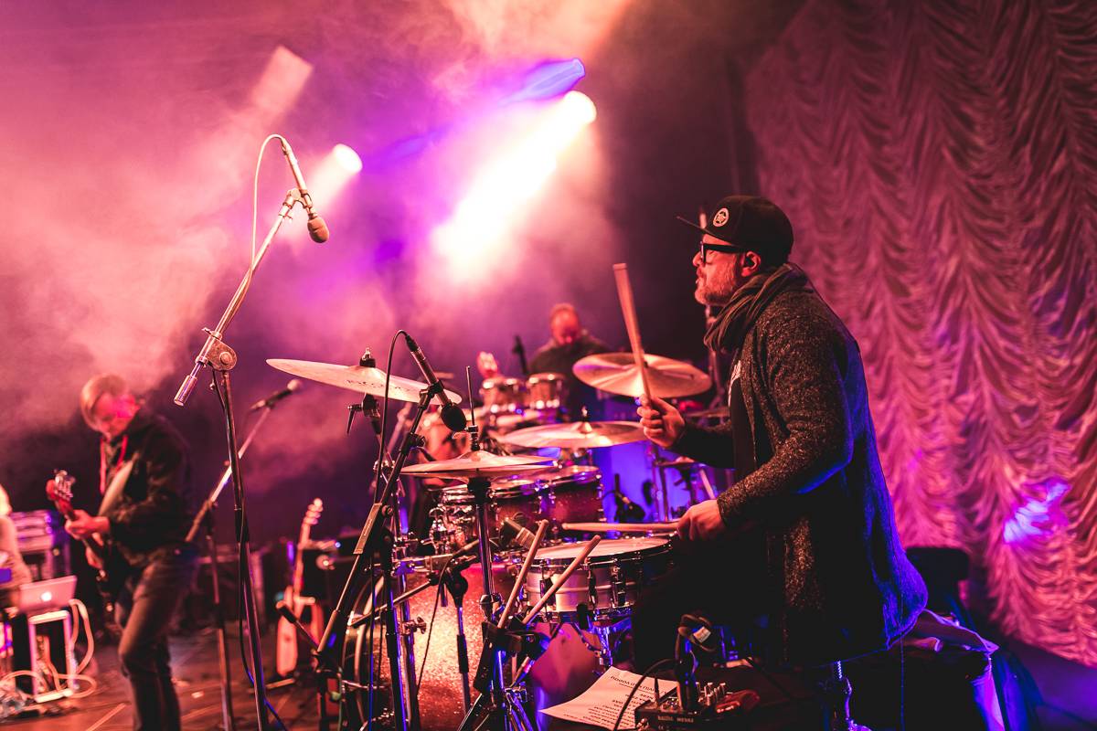 Pohoda na Osecké pohodě. V pátek zahráli Anna K., UDG a Akrobat 