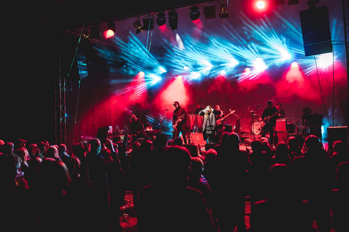 Pohoda na Osecké pohodě. V pátek zahráli Anna K., UDG a Akrobat 