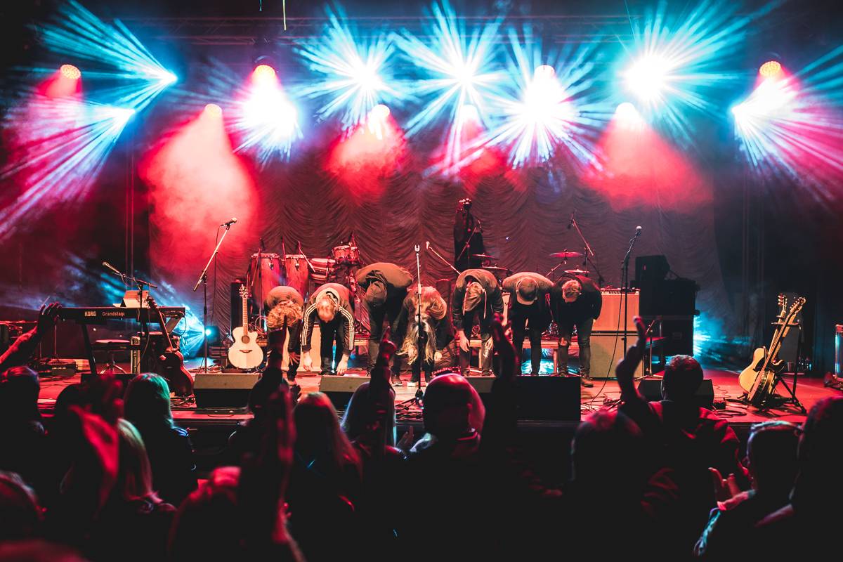 Pohoda na Osecké pohodě. V pátek zahráli Anna K., UDG a Akrobat 