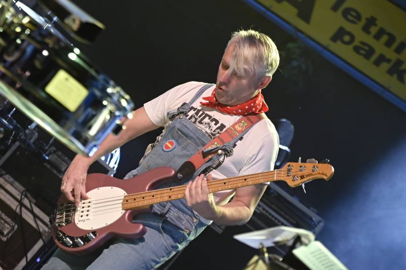 Monkey Business, J.A.R., Bára Poláková a MYDY roztančili Letní parket Výrava