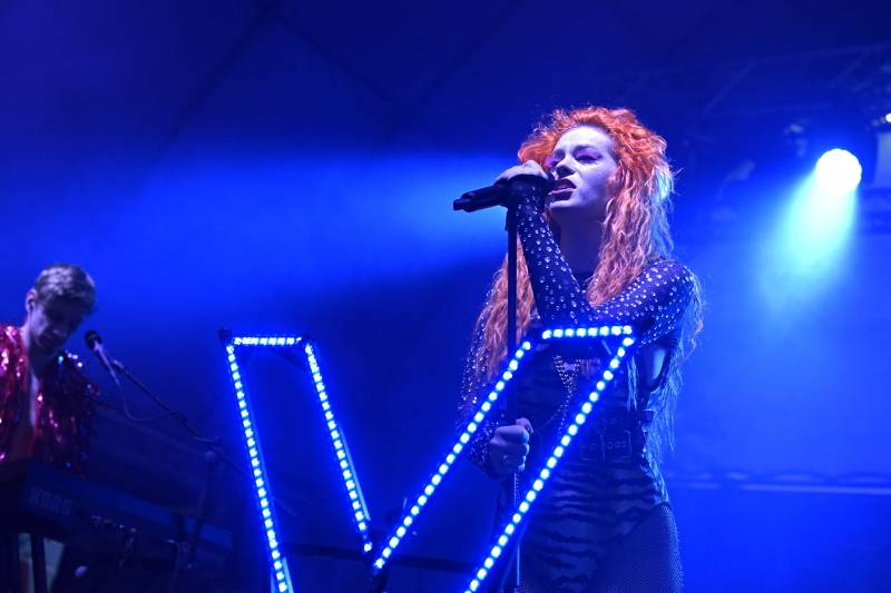 Monkey Business, J.A.R., Bára Poláková a MYDY roztančili Letní parket Výrava