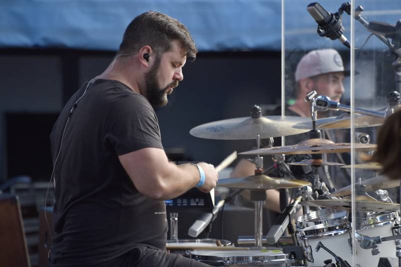 Monkey Business, J.A.R., Bára Poláková a MYDY roztančili Letní parket Výrava