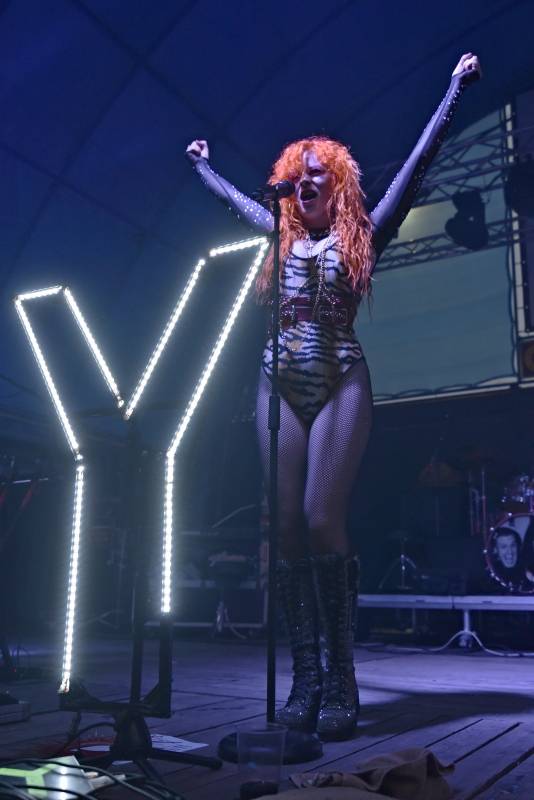 Monkey Business, J.A.R., Bára Poláková a MYDY roztančili Letní parket Výrava