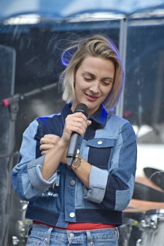 Monkey Business, J.A.R., Bára Poláková a MYDY roztančili Letní parket Výrava