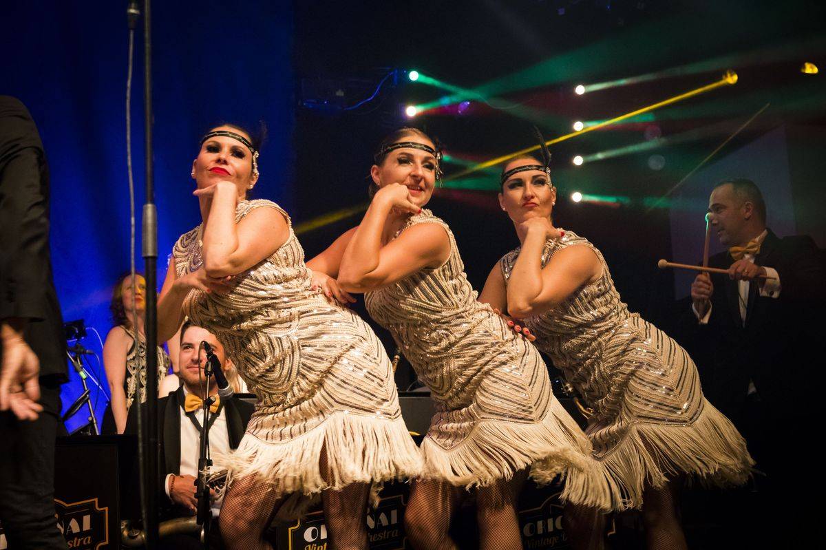 Original Vintage Orchestra rozparádil Lucerna Music Bar, židličkám navzdory