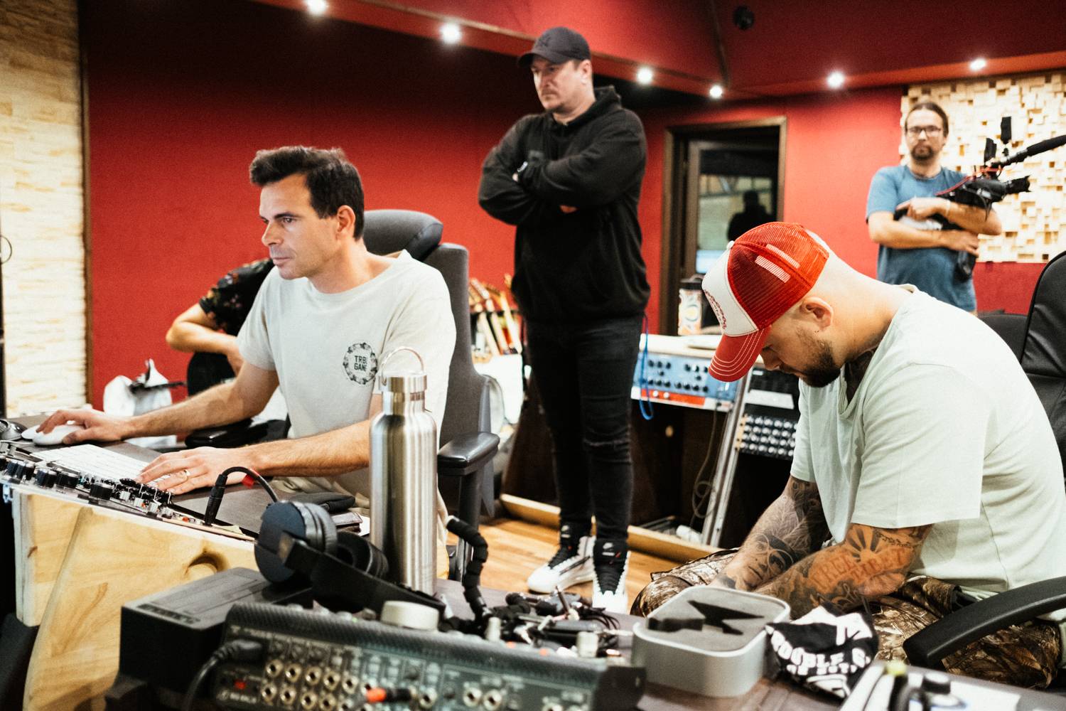 Marpo natáčí sólovou desku, bude špinavá a víc country