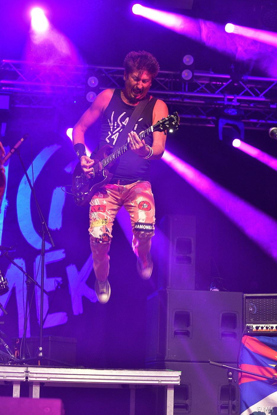 Visací zámek vsedě, tomu se říká známka punku