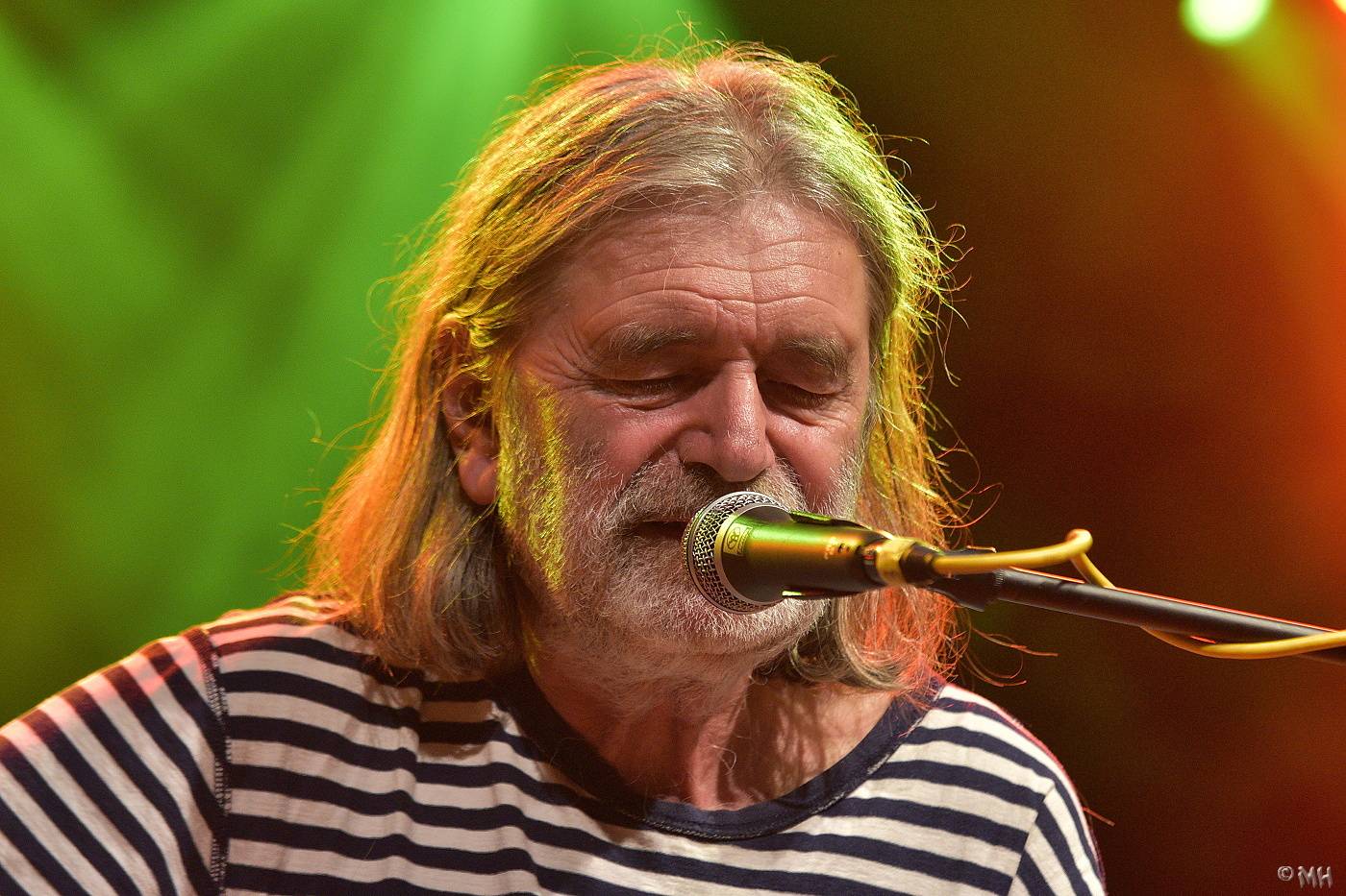 Visací zámek vsedě, tomu se říká známka punku