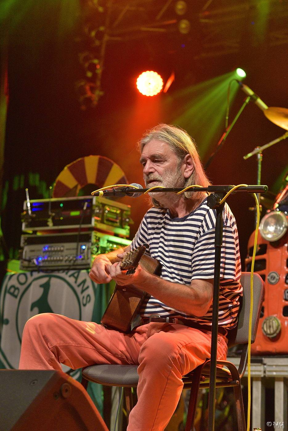 Visací zámek vsedě, tomu se říká známka punku