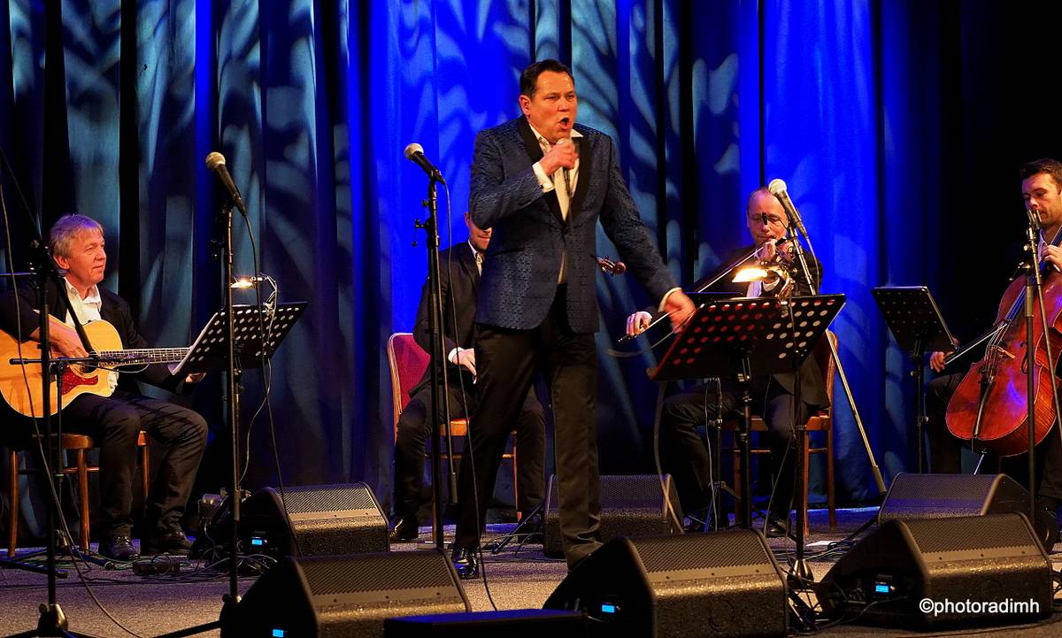 4 Tenoři zazpívali v Litomyšli, vzpomínalo se také na Karla Gotta   