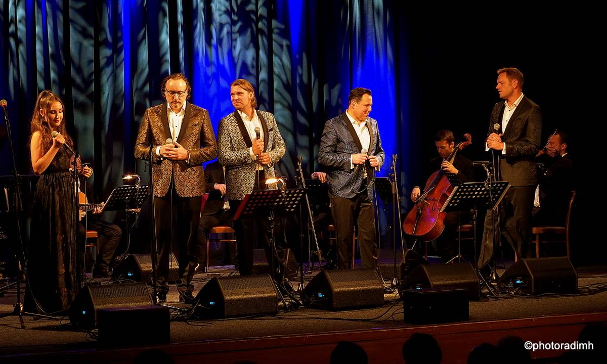 4 Tenoři zazpívali v Litomyšli, vzpomínalo se také na Karla Gotta   