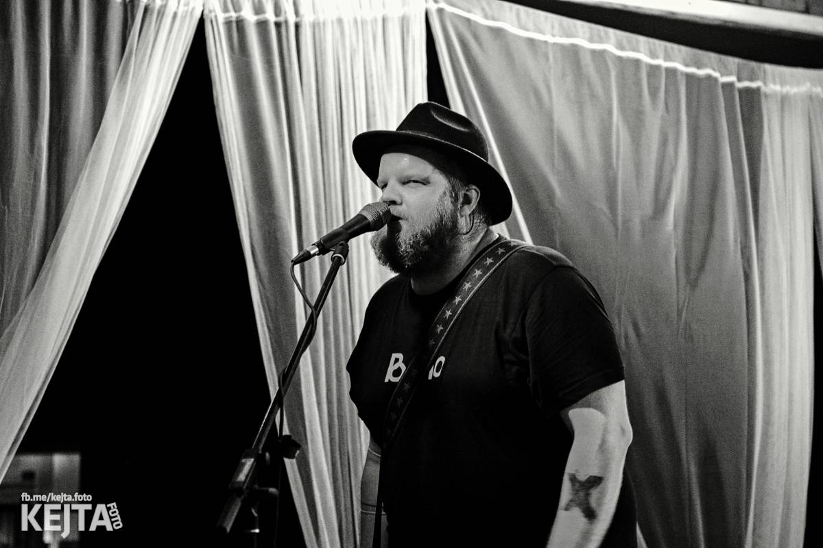 Vypsaná fiXa zahrála k výročí znovuotevření Malostranské besedy