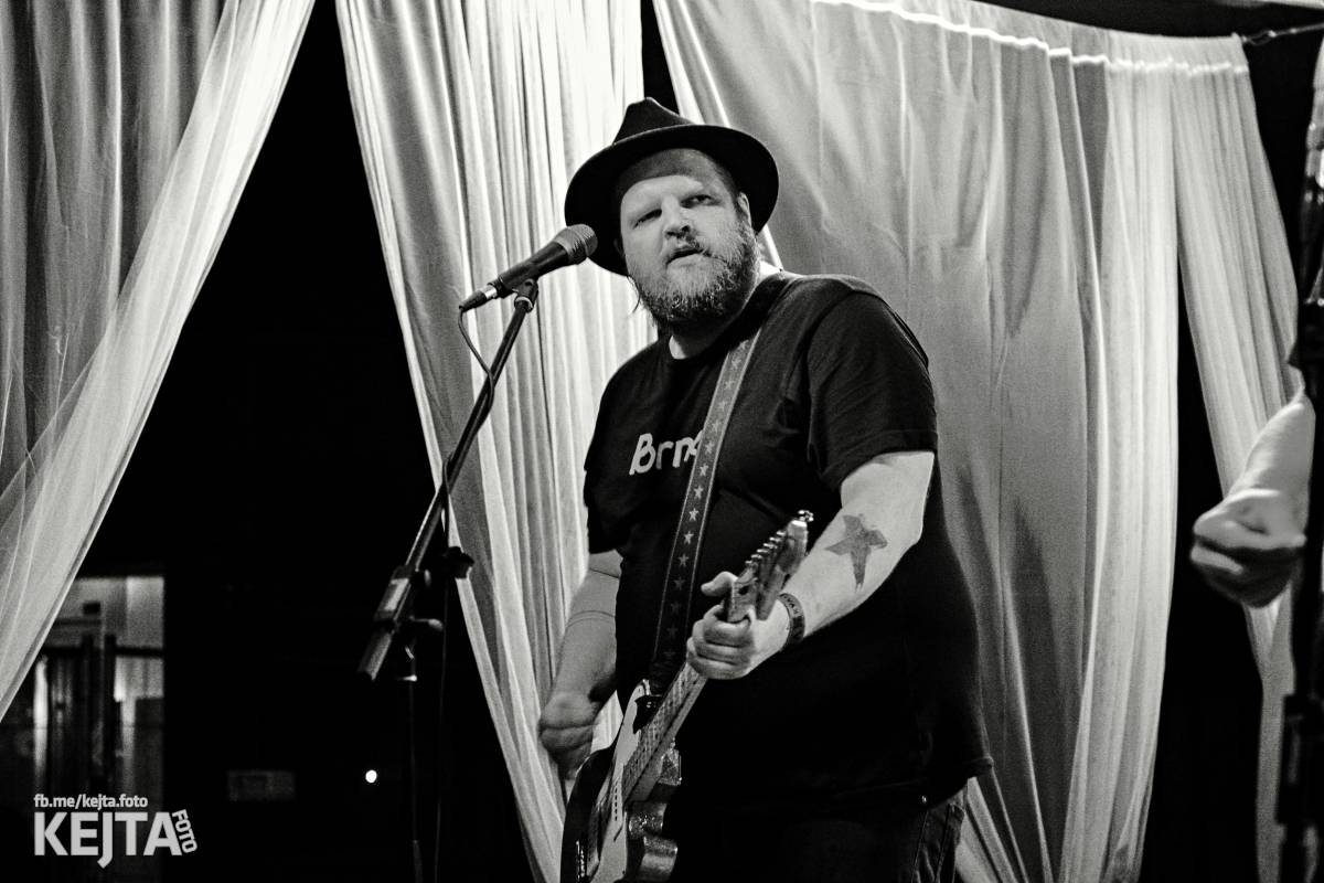 Vypsaná fiXa zahrála k výročí znovuotevření Malostranské besedy