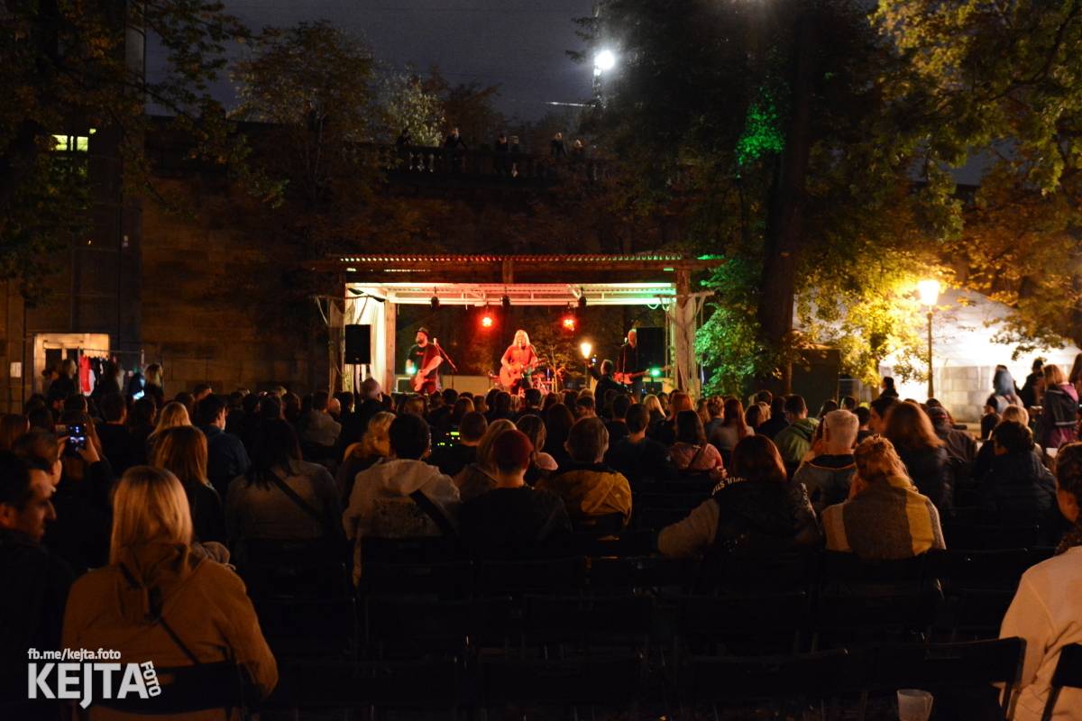 Vypsaná fiXa zahrála k výročí znovuotevření Malostranské besedy