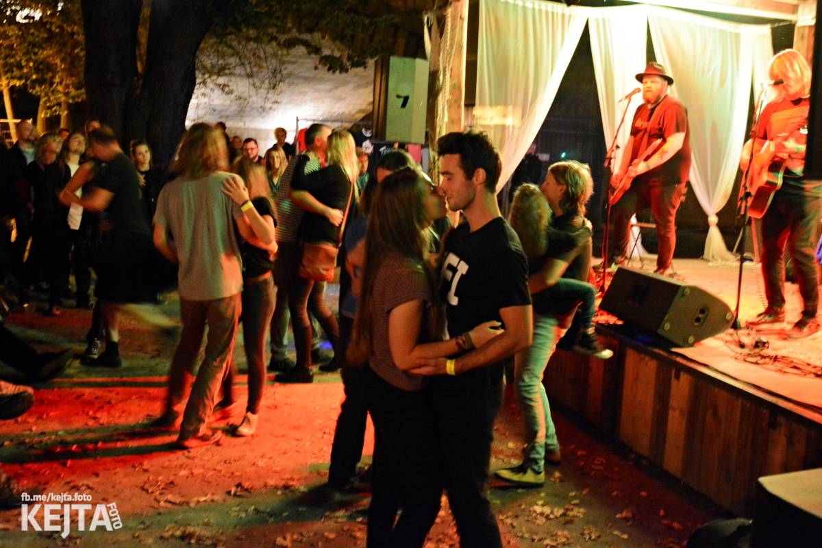 Vypsaná fiXa zahrála k výročí znovuotevření Malostranské besedy