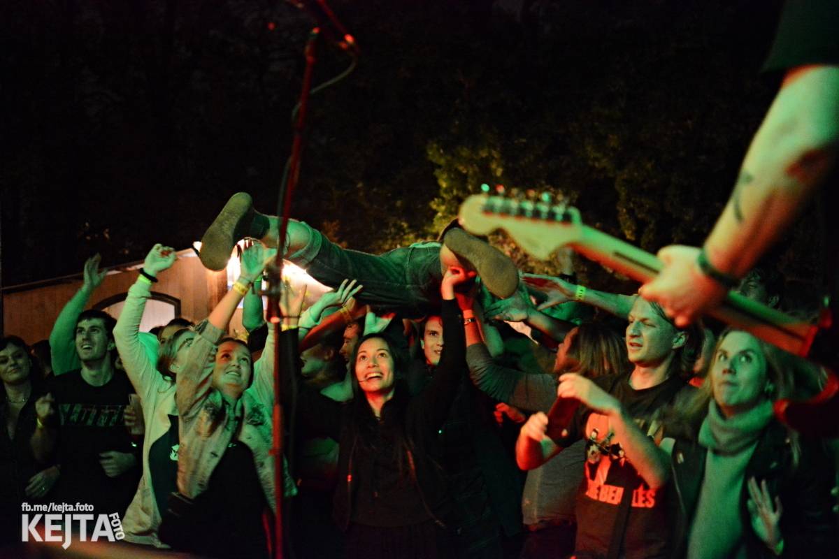 Vypsaná fiXa zahrála k výročí znovuotevření Malostranské besedy