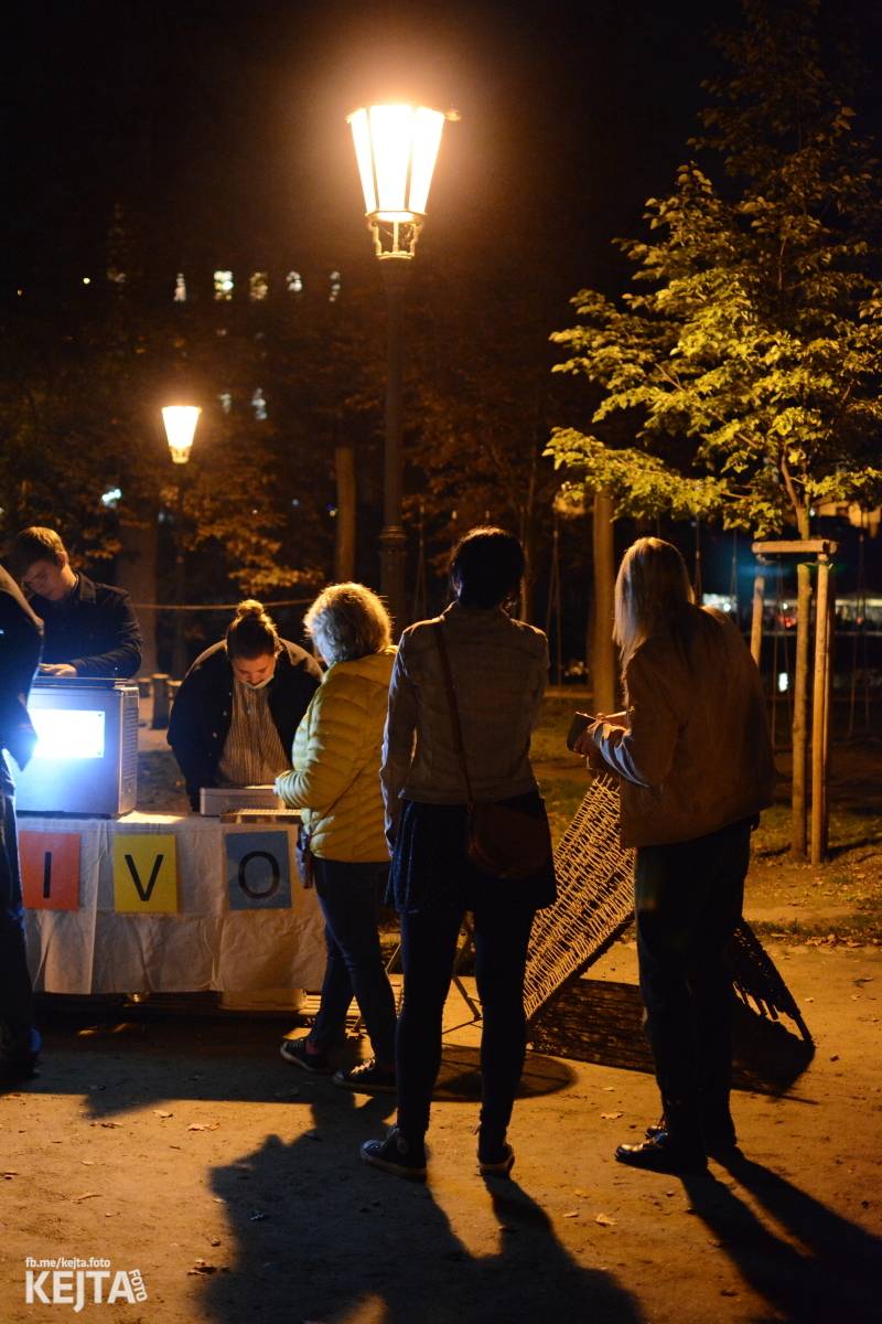 Vypsaná fiXa zahrála k výročí znovuotevření Malostranské besedy