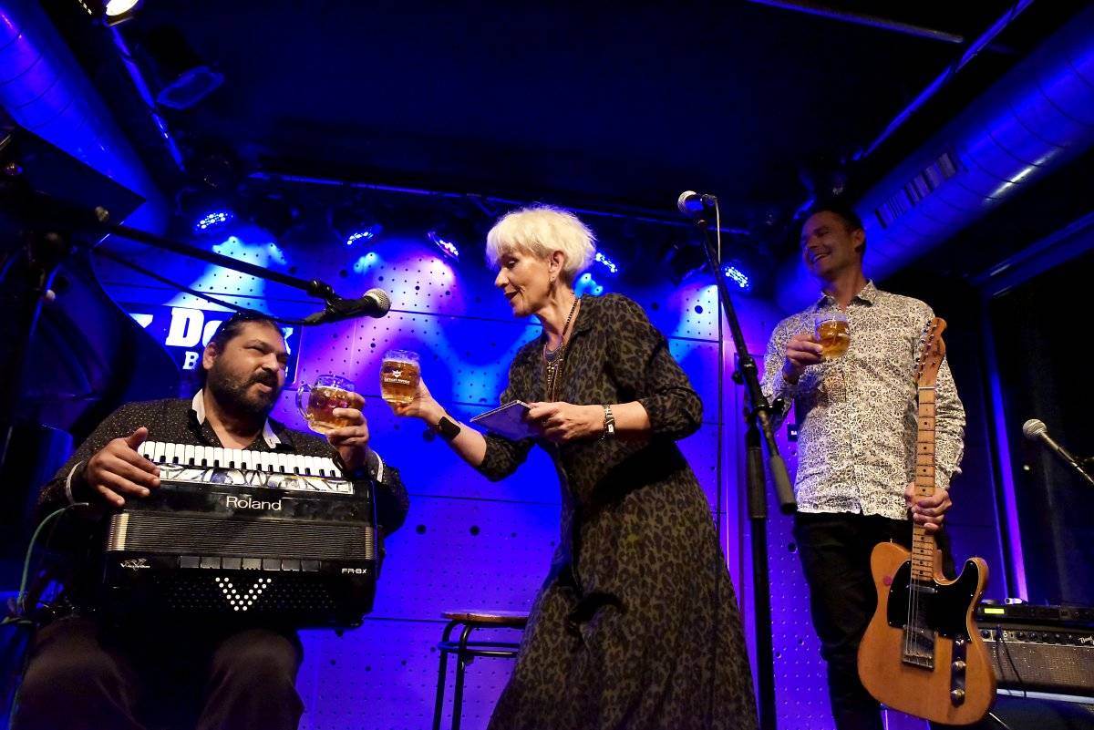 Irena Budweiserová pokřtila spolu s Jakubem Rackem Křídla