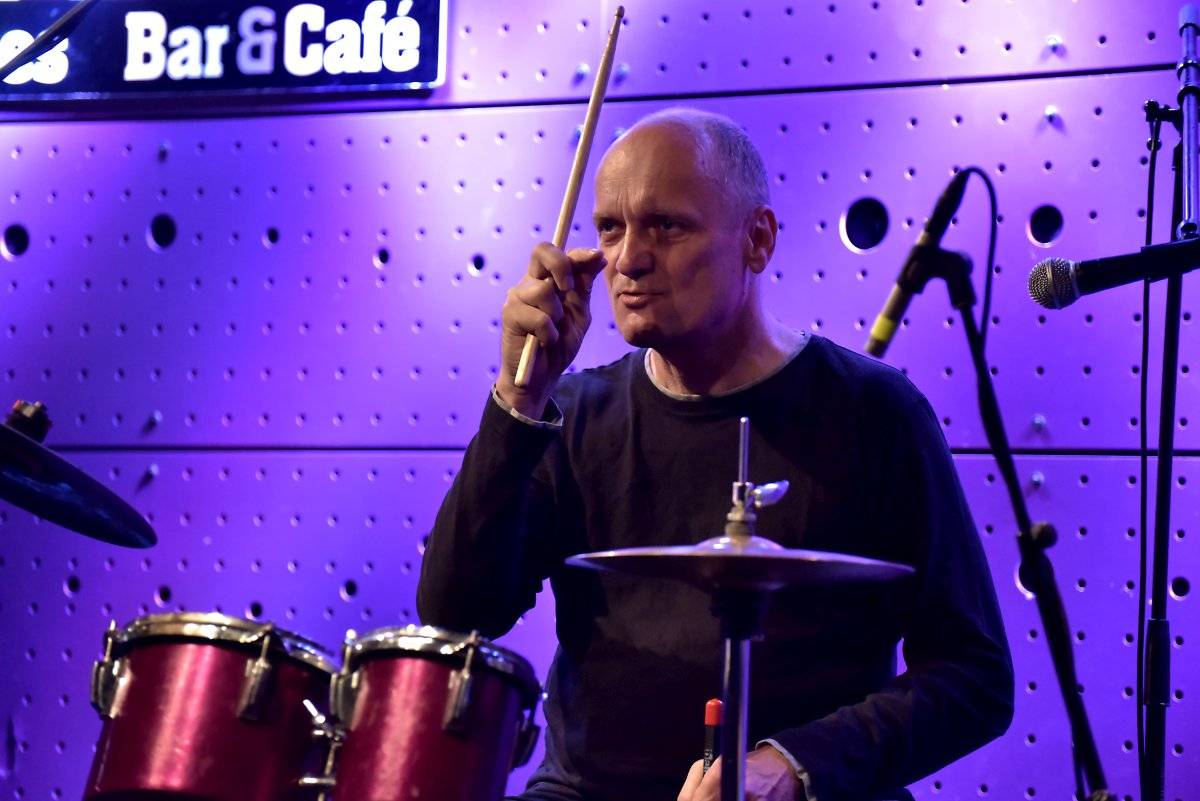 Dvě legendy na jednom pódiu. Iva Bittová a Dunaj zahráli v Jazz Docku