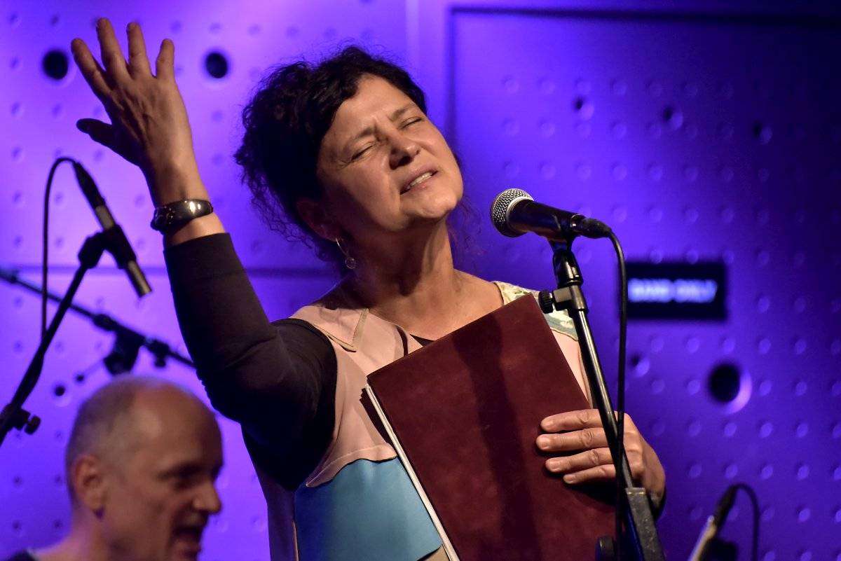 Dvě legendy na jednom pódiu. Iva Bittová a Dunaj zahráli v Jazz Docku