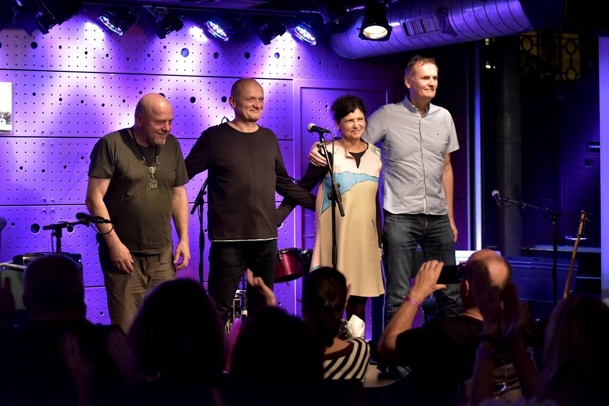 Dvě legendy na jednom pódiu. Iva Bittová a Dunaj zahráli v Jazz Docku