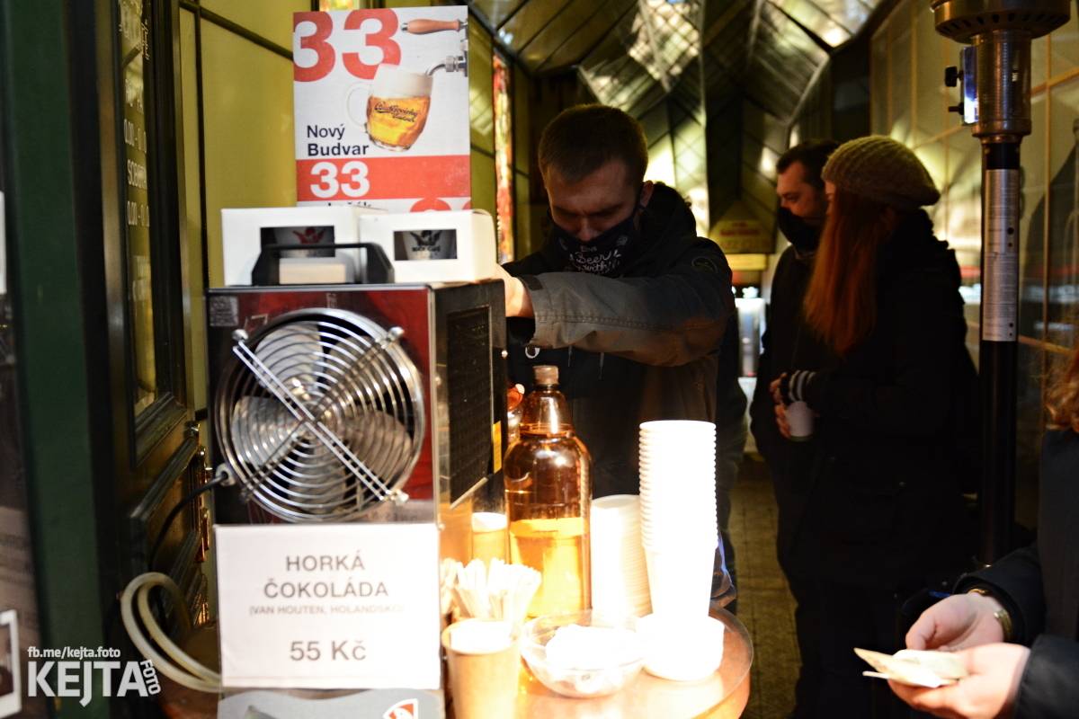 Rock Café oslavilo své třicátiny Narozeninovým okénkem