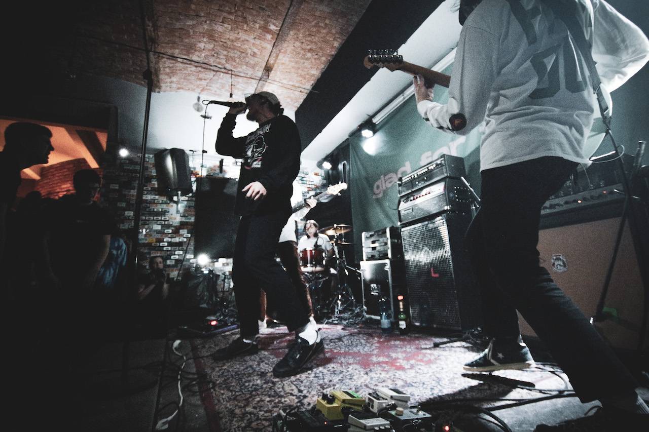 Divným rokem okem fotografů | Komorní John Wolfhooker, radost na křtu 7krát3 a nová láska Summer Punk Party. Rok 2020 podle Pavly Dolanské