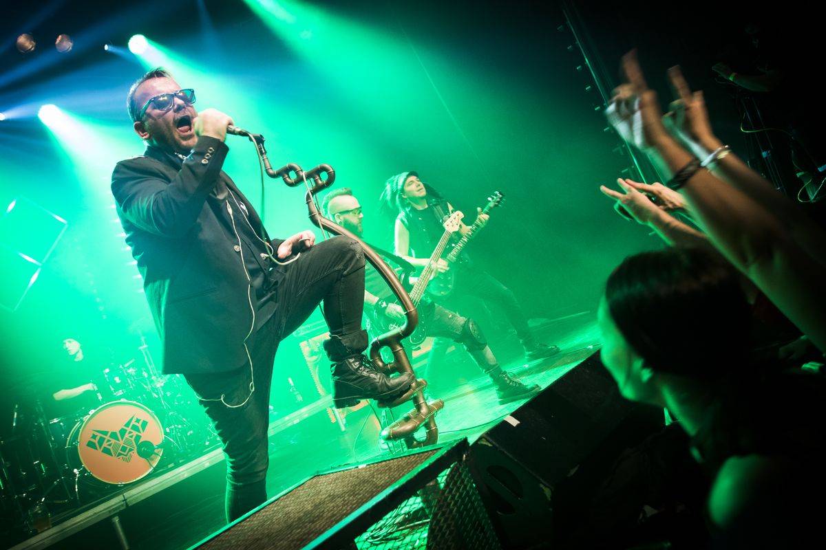 Divným rokem okem fotografů | Michal Ivanega stihl nafotit koncerty Gaia Mesiah, Cocotte Minute nebo Lucie