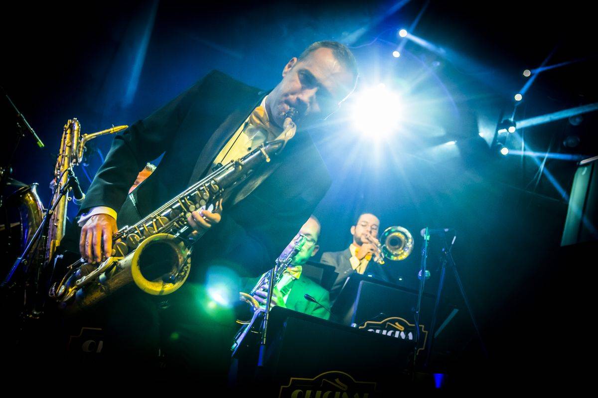 Divným rokem okem fotografů | Michal Ivanega stihl nafotit koncerty Gaia Mesiah, Cocotte Minute nebo Lucie