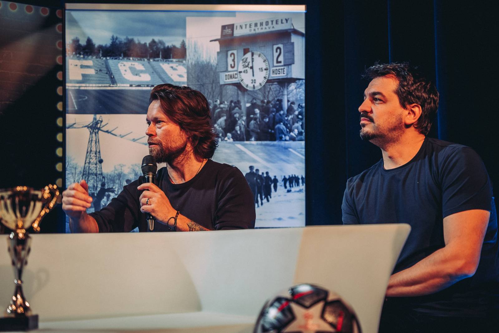 Bohatý program včetně studia Ligy mistrů. Streamovaný koncert Kryštof byl plnohodnotnou show