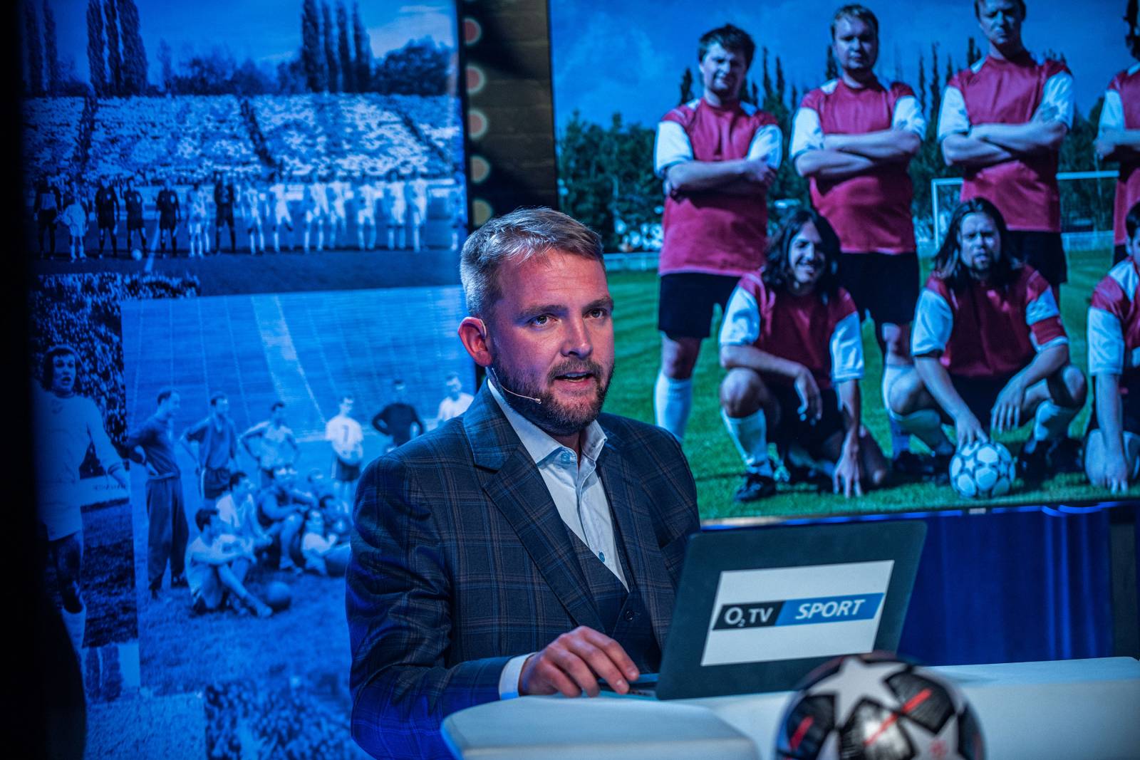 Bohatý program včetně studia Ligy mistrů. Streamovaný koncert Kryštof byl plnohodnotnou show