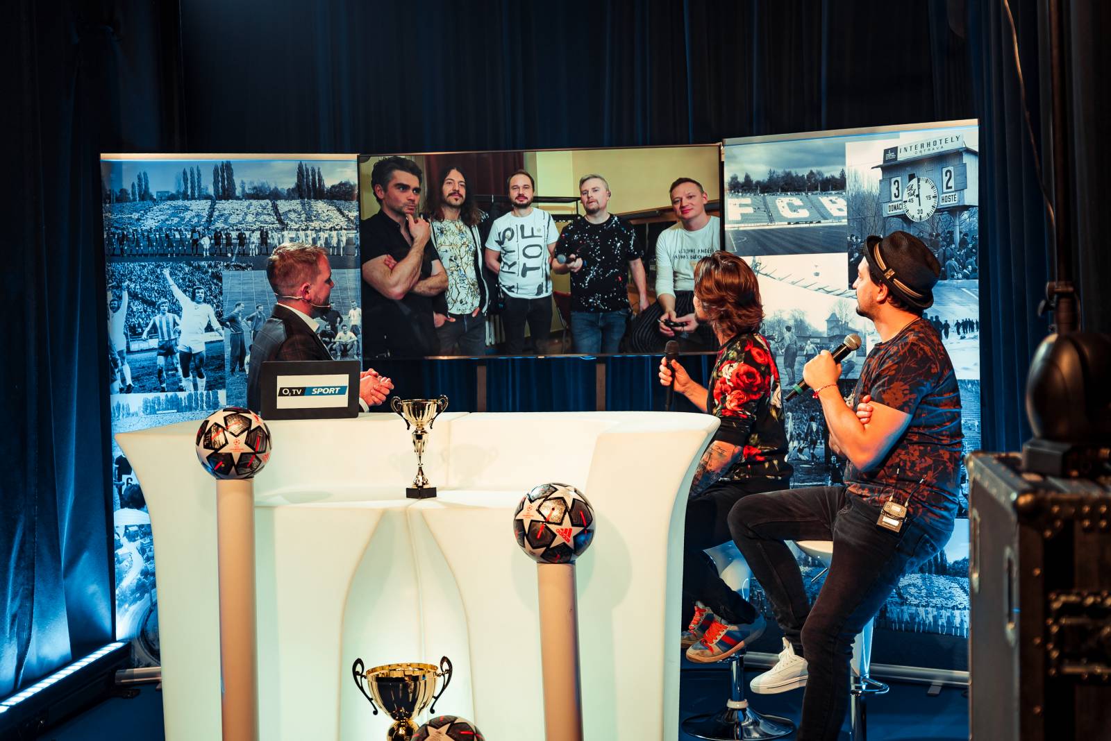 Bohatý program včetně studia Ligy mistrů. Streamovaný koncert Kryštof byl plnohodnotnou show