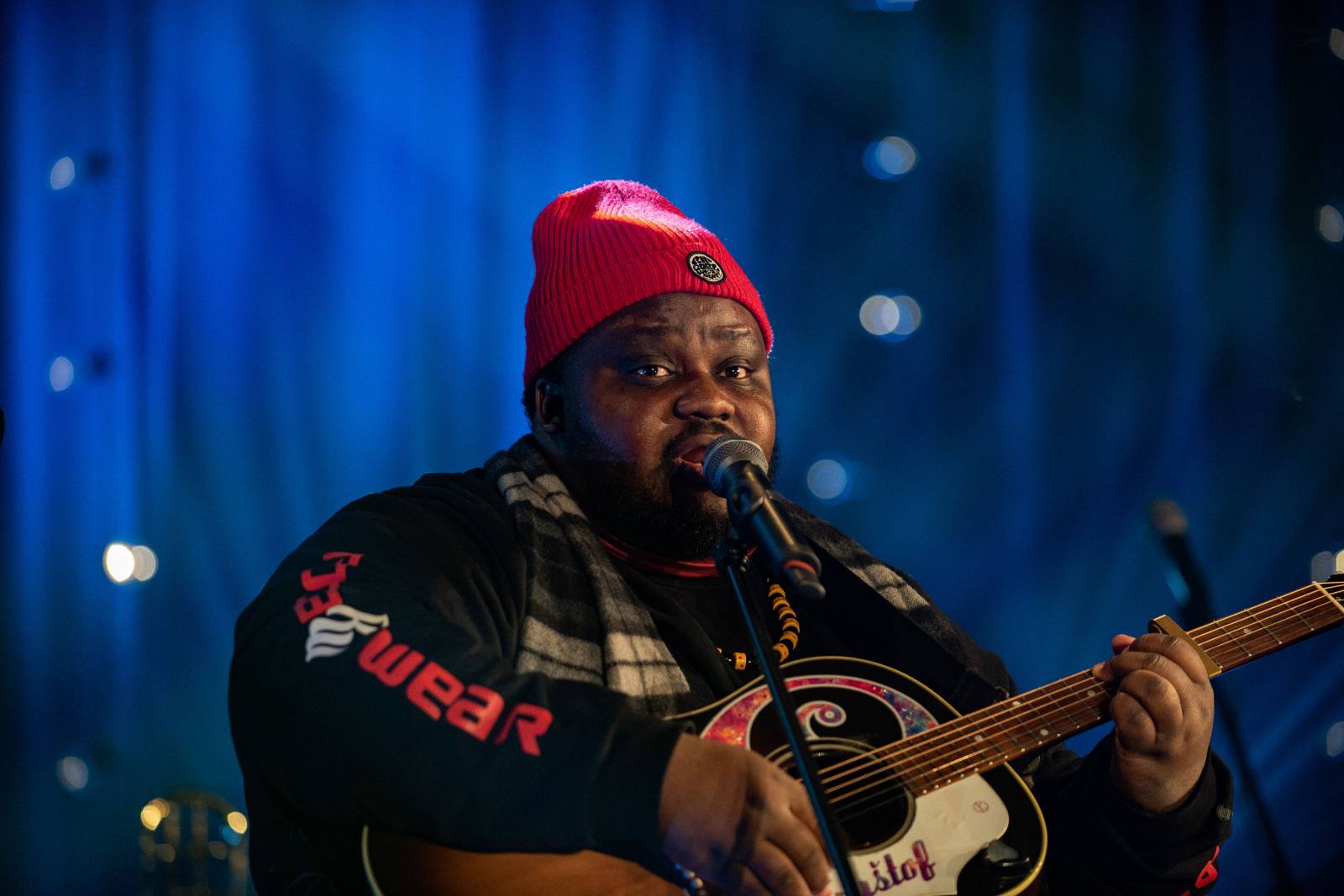 Bohatý program včetně studia Ligy mistrů. Streamovaný koncert Kryštof byl plnohodnotnou show