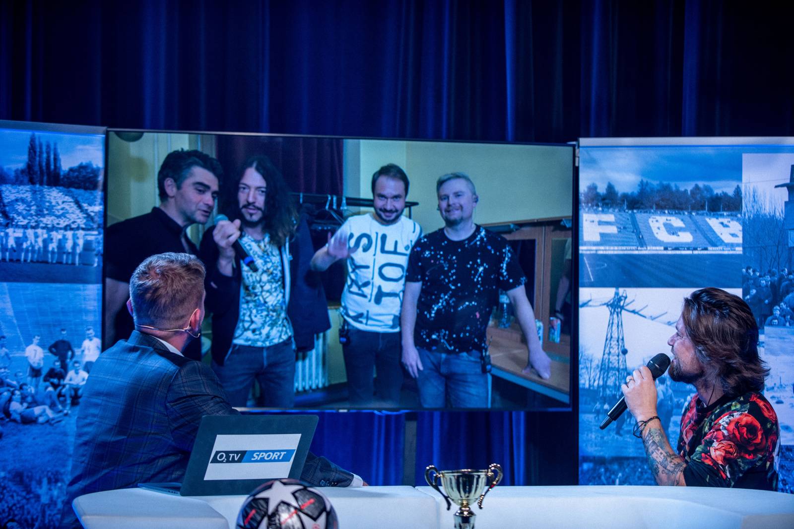 Bohatý program včetně studia Ligy mistrů. Streamovaný koncert Kryštof byl plnohodnotnou show