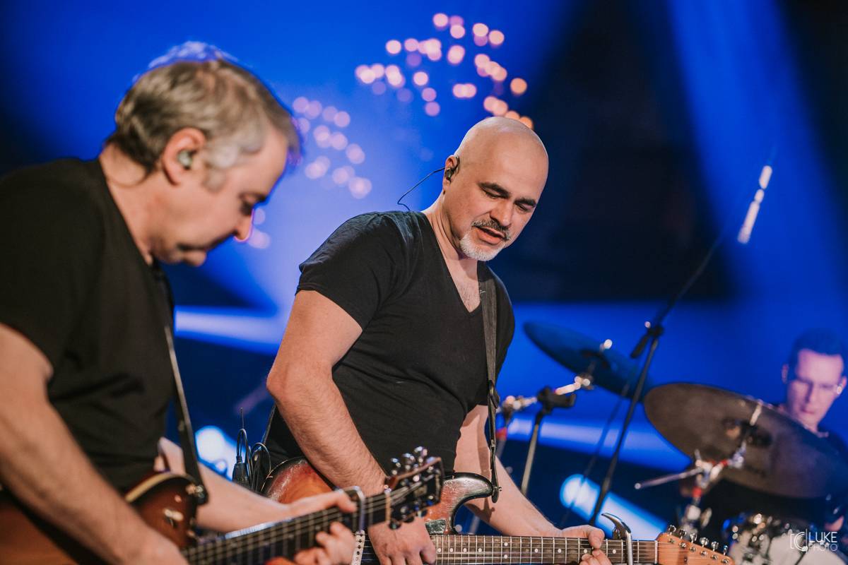 Mňága a Žďorp zahájila jarní turné a bylo to Spešl. Petr Fiala oslavil narozeniny, blahopřáli Tomáš Hanák, Petr Váša i Čechomor