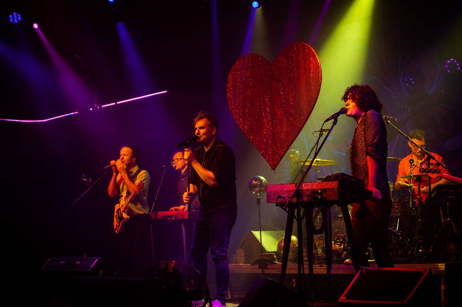 Mig 21 zahráli v Lucerna Music Baru, sledovali je fanoušci z celého světa