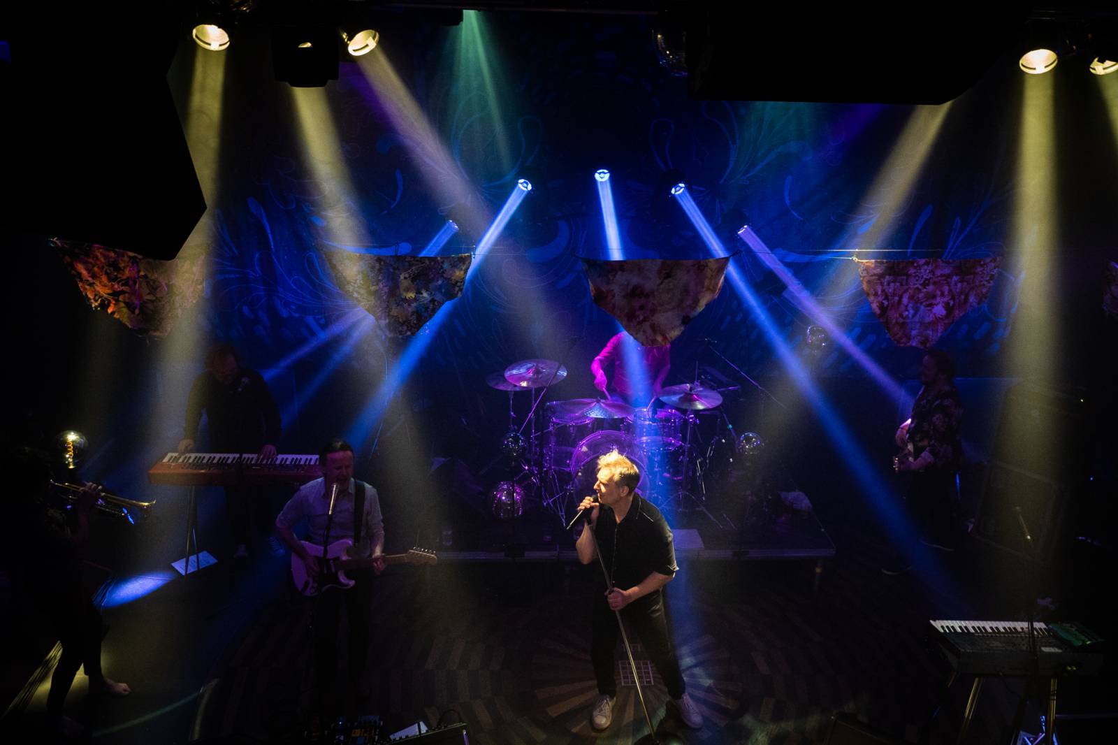 Mig 21 zahráli v Lucerna Music Baru, sledovali je fanoušci z celého světa