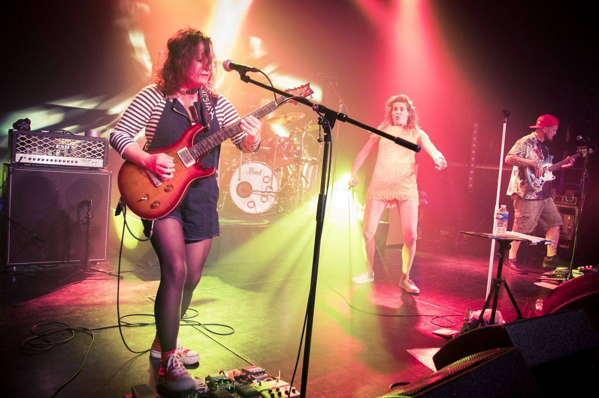 Gaia Mesiah vyhrávala z Paláce Akropolis, energie jako za normálních časů nechyběla