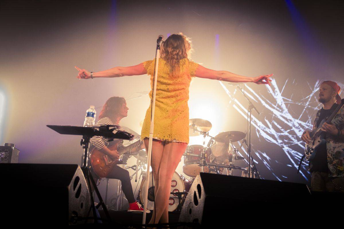 Gaia Mesiah vyhrávala z Paláce Akropolis, energie jako za normálních časů nechyběla