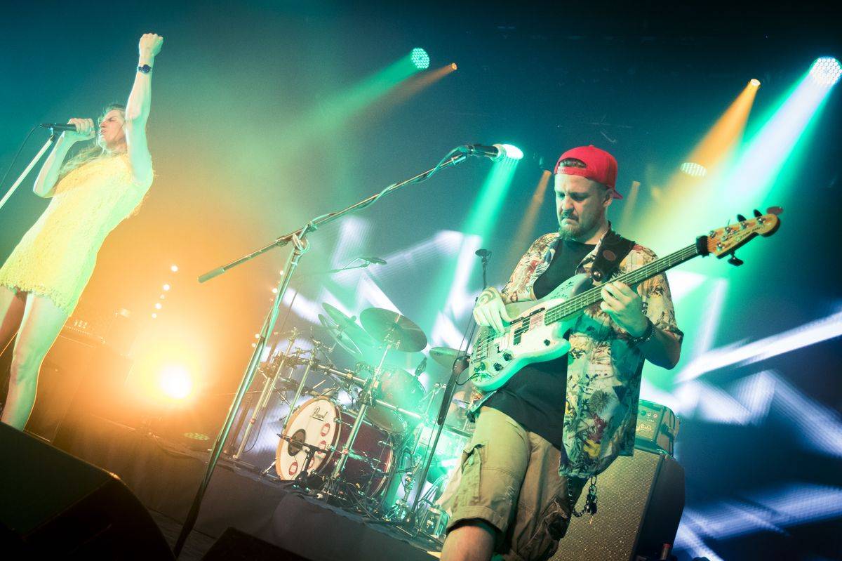 Gaia Mesiah vyhrávala z Paláce Akropolis, energie jako za normálních časů nechyběla